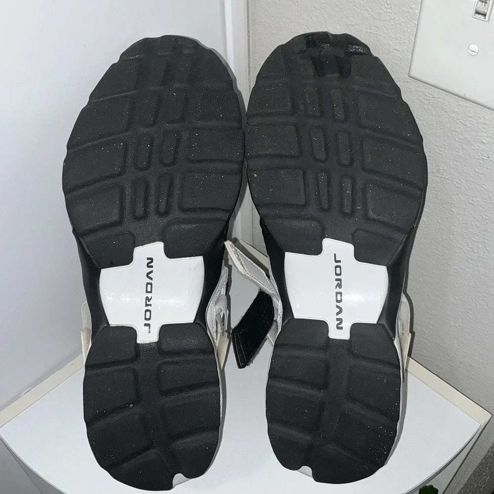 Nike Air Jordan Trunner LX Men's Size 10.5 Black/White Sneakers 897992-010